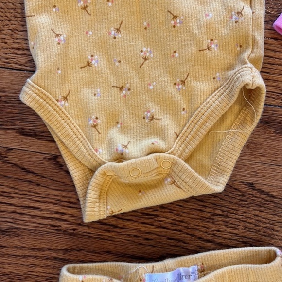 SPRING OUTFIT SETS - 3-6M - Picture 3 of 11